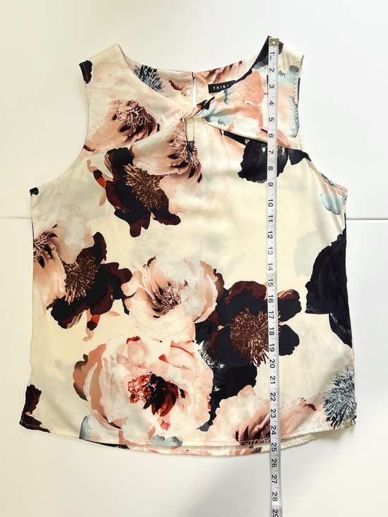 Tribal Cream Floral Twist-Front Sleeveless Top Medium Lightweight Boho Chic - Picture 8 of 8